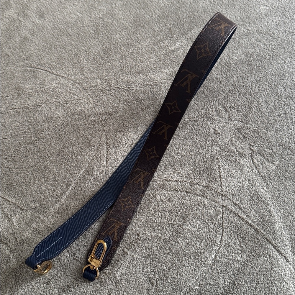 Louis Vuitton Brown Blue Epi Monogram Strap - Picture 4 of 4